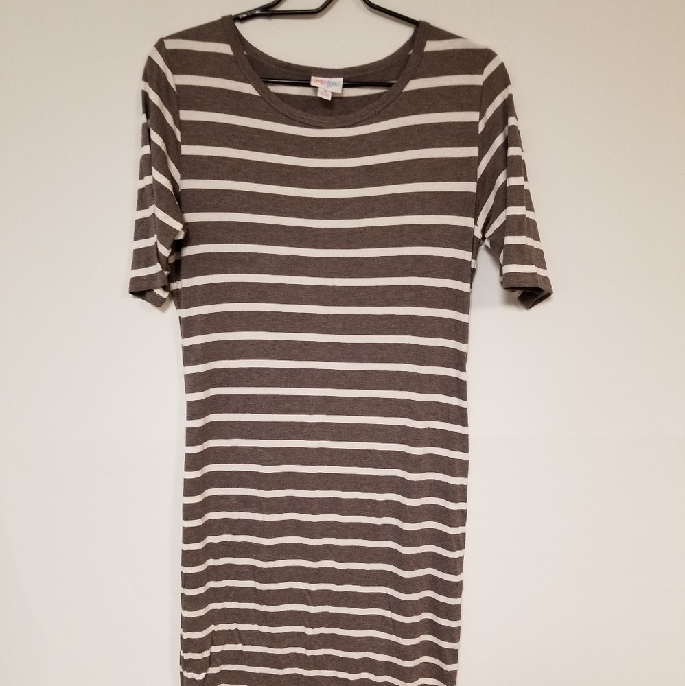 NWOT M JULIA LULAROE
